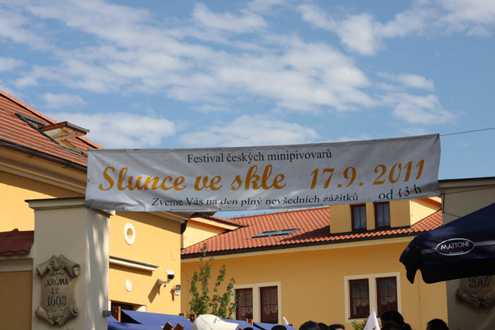 Slunce ve skle 2012